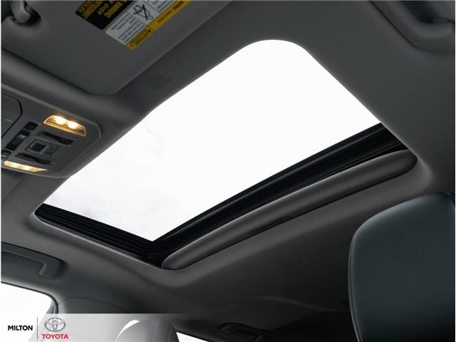 2021 Toyota Highlander Hybrid XLE (Stk: 527928) in Milton - Image 18 of 26