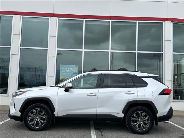 2024 Toyota RAV4 Hybrid Limited (Stk: W7046) in Cobourg - Image 3 of 31