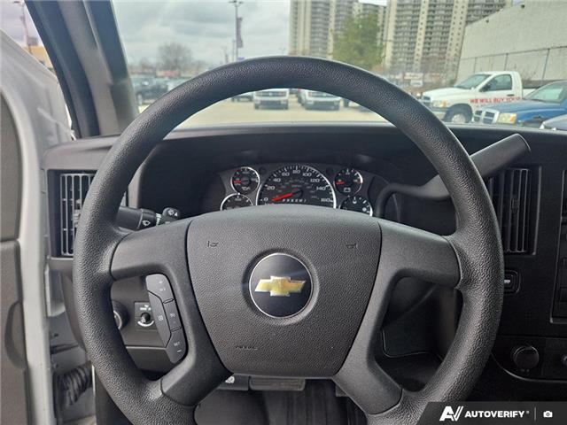 2024 Chevrolet Express 2500 Work Van (Stk: 1004) in Kitchener - Image 13 of 24