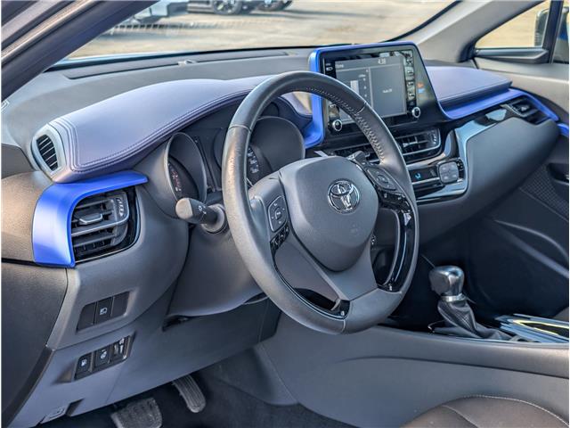 2020 Toyota C-HR XLE Premium (Stk: WN26399A) in Welland - Image 14 of 25