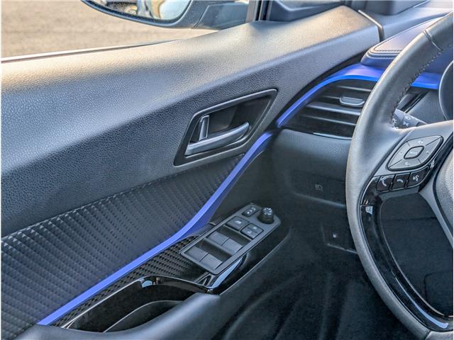 2020 Toyota C-HR XLE Premium (Stk: WN26399A) in Welland - Image 11 of 25