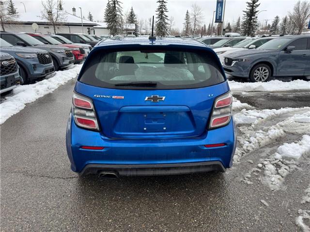 2018 Chevrolet Sonic LT Auto (Stk: SA-1837B) in Calgary - Image 4 of 4