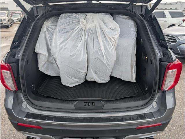 2022 Ford Explorer Platinum (Stk: T-1694A) in Calgary - Image 6 of 27