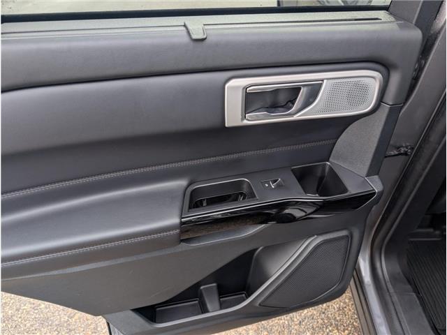 2022 Ford Explorer Platinum (Stk: T-1694A) in Calgary - Image 18 of 27