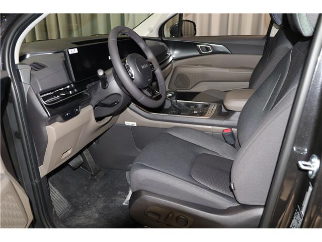 2026 Kia Carnival LX+ (Stk: 27144) in Edmonton - Image 9 of 23