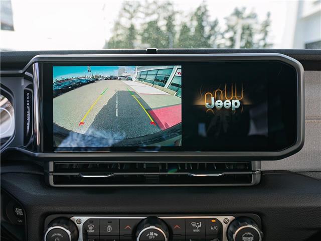 2026 Jeep Wrangler Sport (Stk: T209594) in Surrey - Image 20 of 22