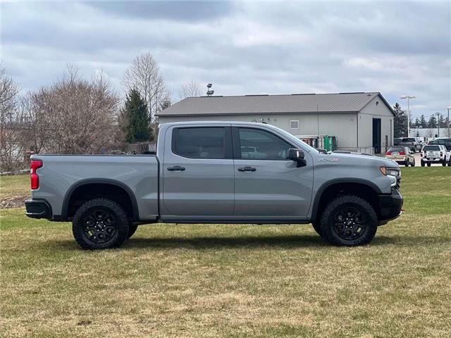 2025 Chevrolet Silverado 1500 ZR2 (Stk: 924870) in New Hamburg - Image 8 of 21