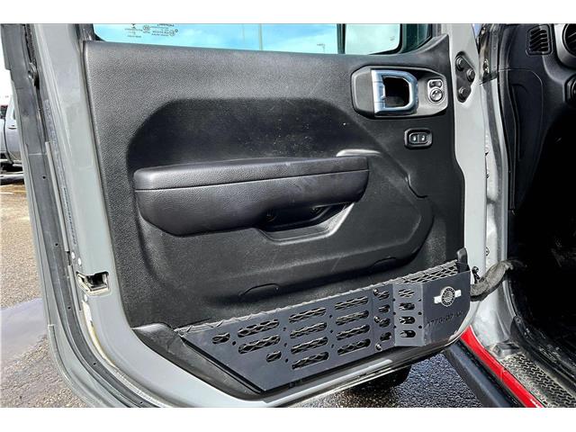 2021 Jeep Wrangler Sport (Stk: 45522U) in Calgary - Image 17 of 32