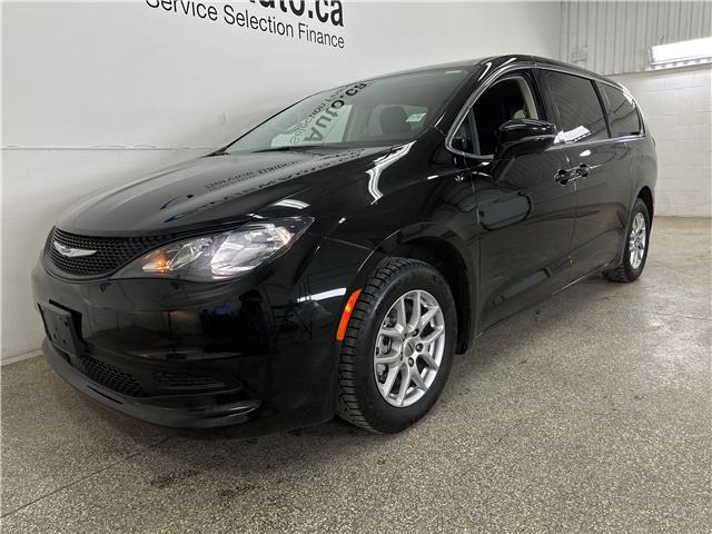 2024 Chrysler Grand Caravan SXT (Stk: 43835J) in Belleville - Image 3 of 34