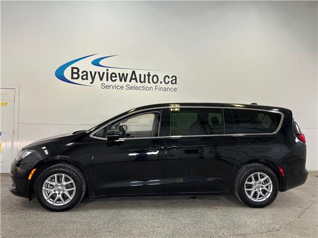 2024 Chrysler Grand Caravan SXT (Stk: 43835J) in Belleville - Image 4 of 34
