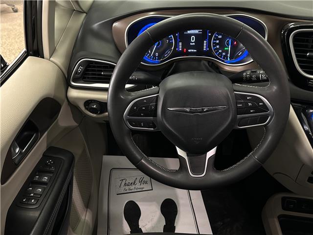 2024 Chrysler Grand Caravan SXT (Stk: 43835J) in Belleville - Image 12 of 34