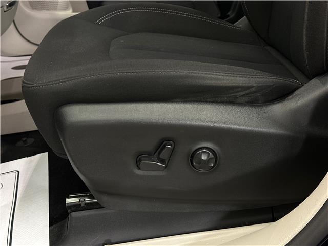 2024 Chrysler Grand Caravan SXT (Stk: 43835J) in Belleville - Image 18 of 34