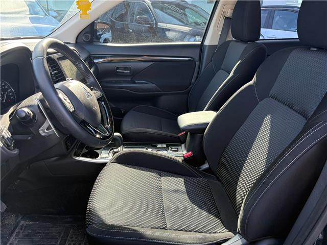 2020 Mitsubishi Outlander  (Stk: 174989) in London - Image 7 of 9