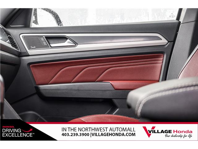 2023 Volkswagen Atlas Cross Sport 3.6 FSI Execline (Stk: TVW9081) in Calgary - Image 29 of 33