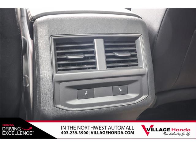 2023 Volkswagen Atlas Cross Sport 3.6 FSI Execline (Stk: TVW9081) in Calgary - Image 32 of 33