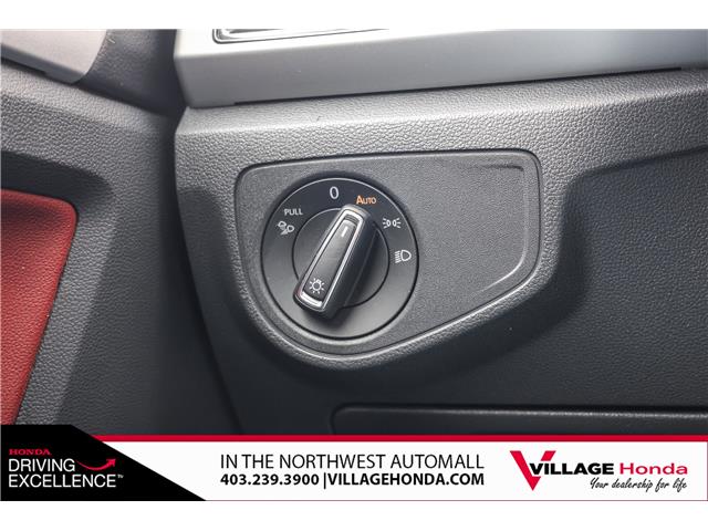 2023 Volkswagen Atlas Cross Sport 3.6 FSI Execline (Stk: TVW9081) in Calgary - Image 19 of 33