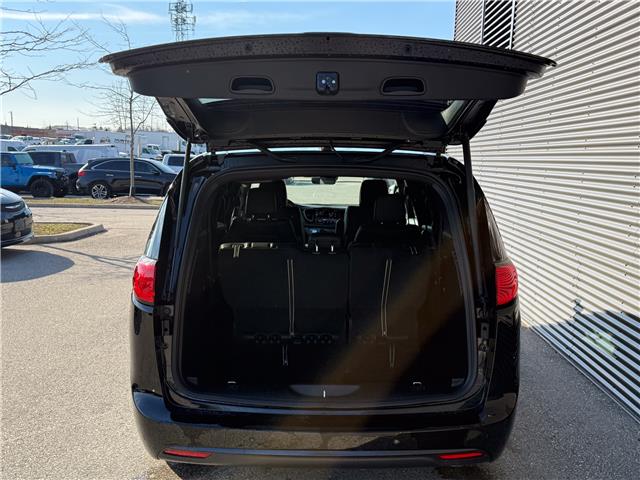 2026 Chrysler Grand Caravan SXT (Stk: 26235) in London - Image 6 of 28