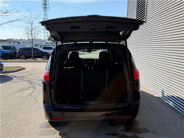 2026 Chrysler Grand Caravan SXT (Stk: 26236) in London - Image 6 of 28
