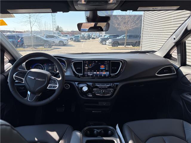 2026 Chrysler Grand Caravan SXT (Stk: 26236) in London - Image 15 of 28