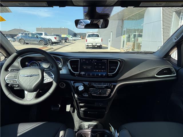 2026 Chrysler Grand Caravan SXT (Stk: 26237) in London - Image 15 of 28