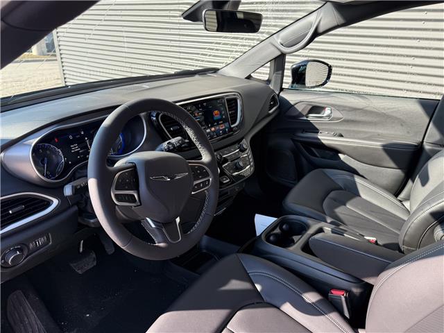 2026 Chrysler Grand Caravan SXT (Stk: 26236) in London - Image 11 of 28