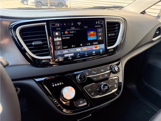 2026 Chrysler Grand Caravan SXT (Stk: 26236) in London - Image 18 of 28