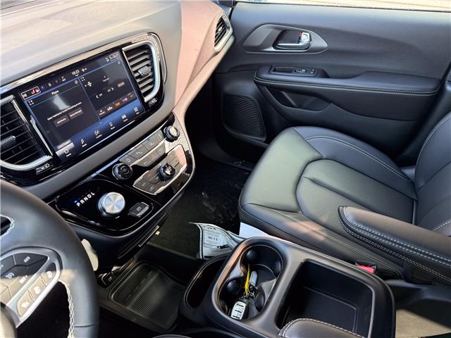 2026 Chrysler Grand Caravan SXT (Stk: 26237) in London - Image 20 of 28