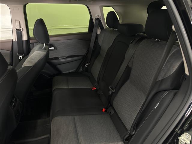 2023 Nissan Rogue SV Moonroof (Stk: 43756J) in Belleville - Image 7 of 31