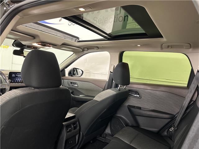 2023 Nissan Rogue SV Moonroof (Stk: 43756J) in Belleville - Image 8 of 31