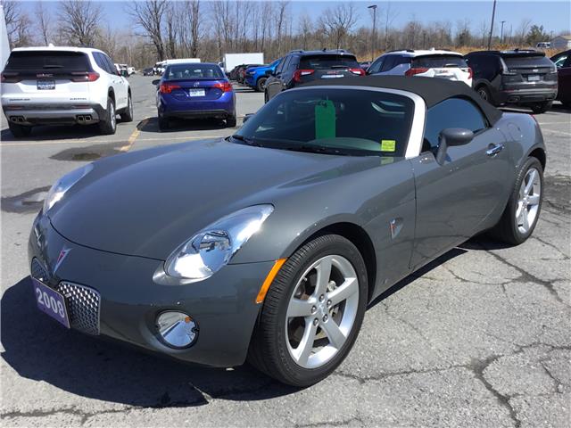 2008 Pontiac Solstice Base (Stk: B3390) in Cornwall - Image 1 of 3