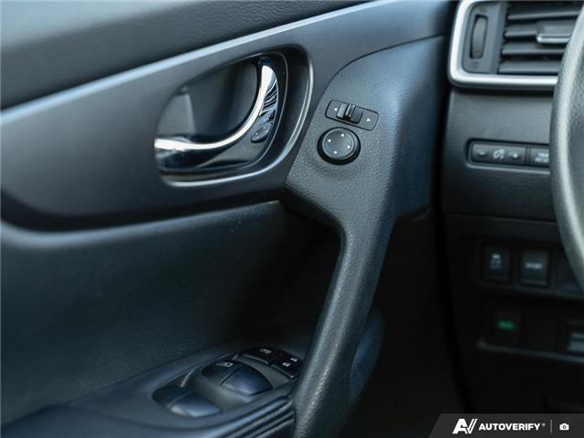 2016 Nissan Rogue S (Stk: 502718) in St. Catharines - Image 16 of 26