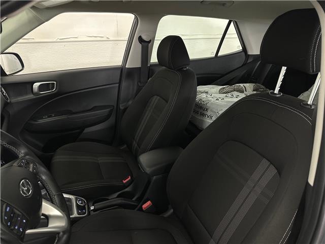 2024 Hyundai Venue Preferred (Stk: 43782J) in Belleville - Image 8 of 27