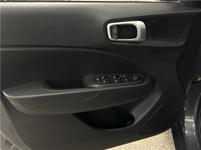 2024 Hyundai Venue Preferred (Stk: 43782J) in Belleville - Image 10 of 27