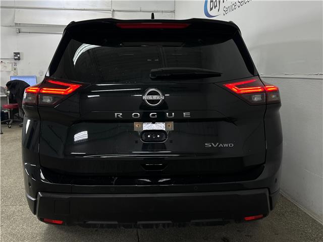 2024 Nissan Rogue SV Moonroof (Stk: 43833J) in Belleville - Image 6 of 31