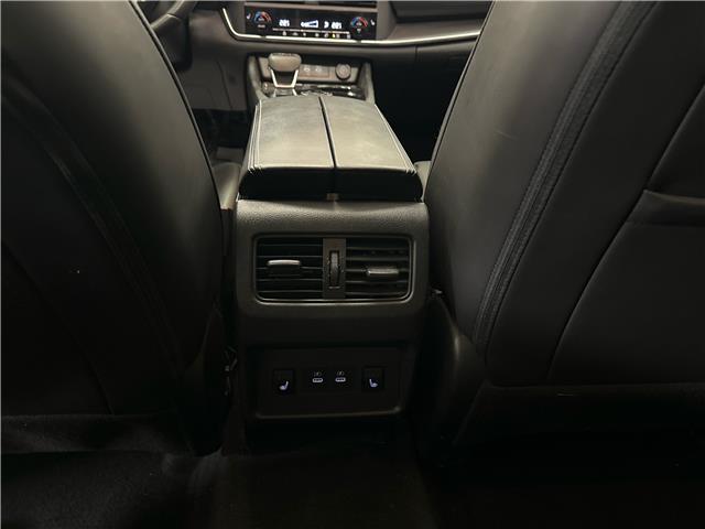 2024 Nissan Rogue SV Moonroof (Stk: 43833J) in Belleville - Image 10 of 31
