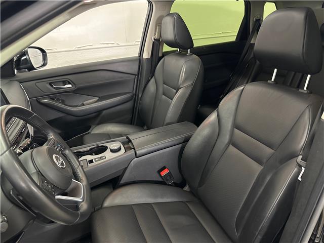 2024 Nissan Rogue SV Moonroof (Stk: 43833J) in Belleville - Image 13 of 31