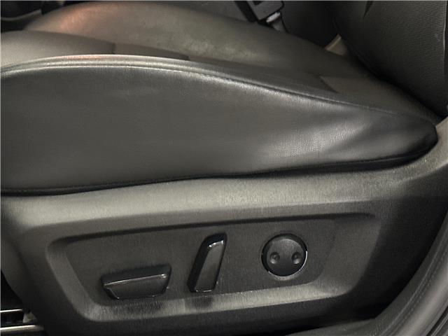 2024 Nissan Rogue SV Moonroof (Stk: 43833J) in Belleville - Image 17 of 31