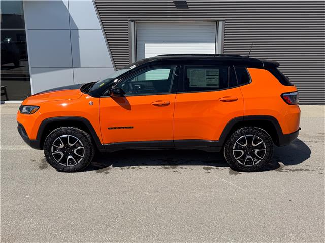2026 Jeep Compass Trailhawk (Stk: 26060) in London - Image 3 of 27