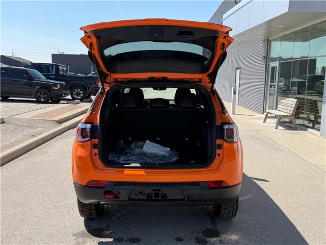 2026 Jeep Compass Trailhawk (Stk: 26060) in London - Image 6 of 27