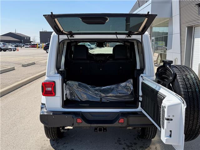 2026 Jeep Wrangler Sahara (Stk: 26162) in London - Image 6 of 24