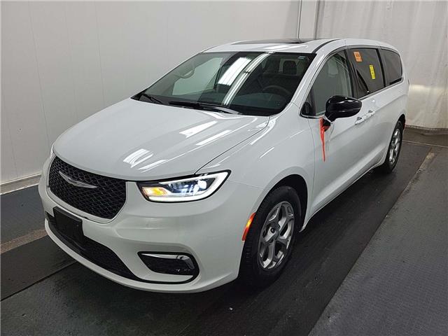 2024 Chrysler Pacifica Limited (Stk: 43868J) in Belleville - Image 1 of 8