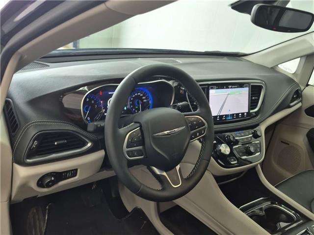 2024 Chrysler Pacifica Limited (Stk: 43869J) in Belleville - Image 3 of 9