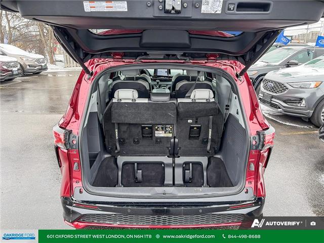 2024 Toyota Sienna XSE 7-Passenger (Stk: L9149) in London - Image 15 of 29