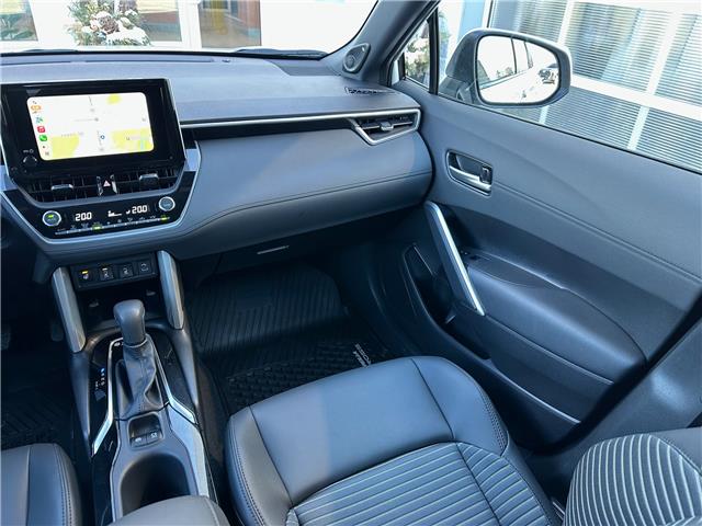 2024 Toyota Corolla Cross Hybrid XSE (Stk: W7049A) in Cobourg - Image 12 of 29