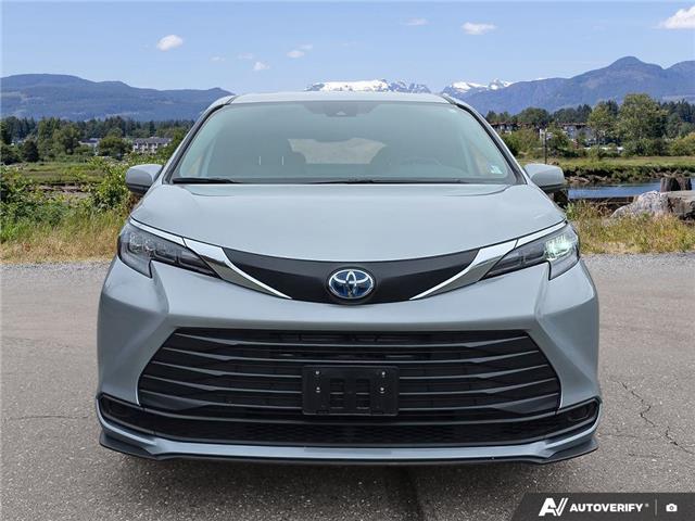 2025 Toyota Sienna LE 8-Passenger (Stk: P3644) in Courtenay - Image 2 of 25