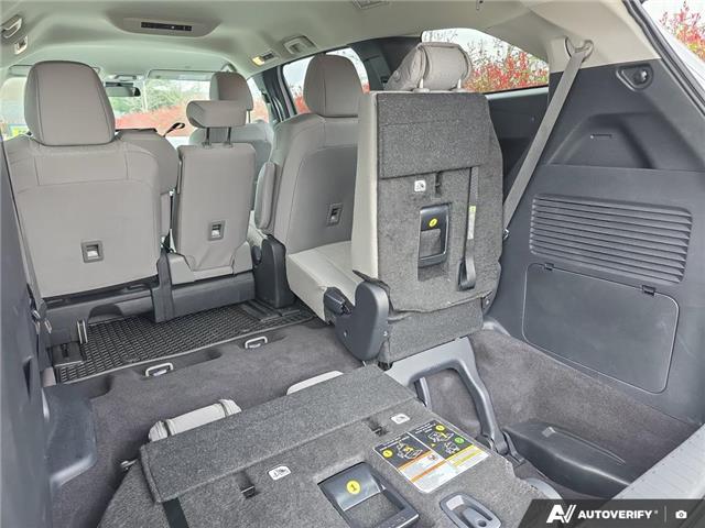2025 Toyota Sienna LE 8-Passenger (Stk: P3644) in Courtenay - Image 12 of 25