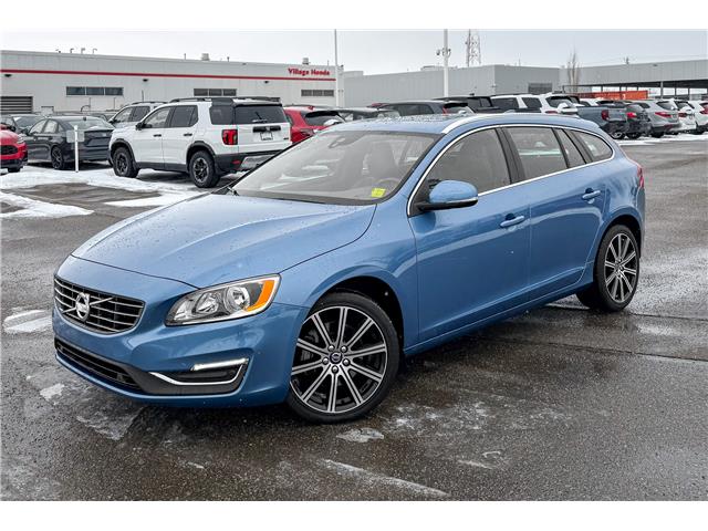 2016 Volvo V60 T5 Premier (Stk: B9086) in Calgary - Image 2 of 5