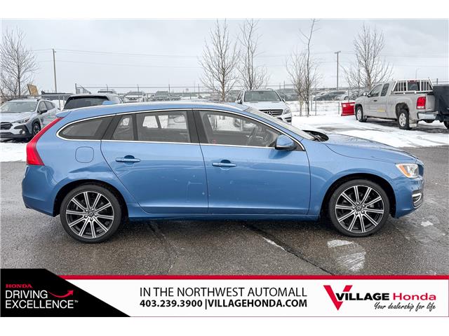 2016 Volvo V60 T5 Premier (Stk: B9086) in Calgary - Image 3 of 5