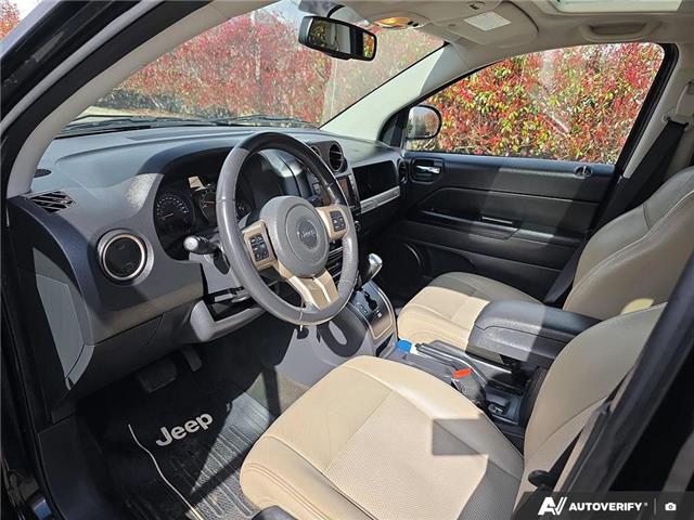 2017 Jeep Compass Sport/North (Stk: P3651) in Courtenay - Image 13 of 25