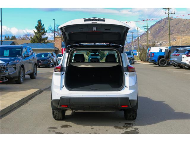 2026 Nissan Rogue Rock Creek (Stk: T26228) in Kamloops - Image 5 of 20